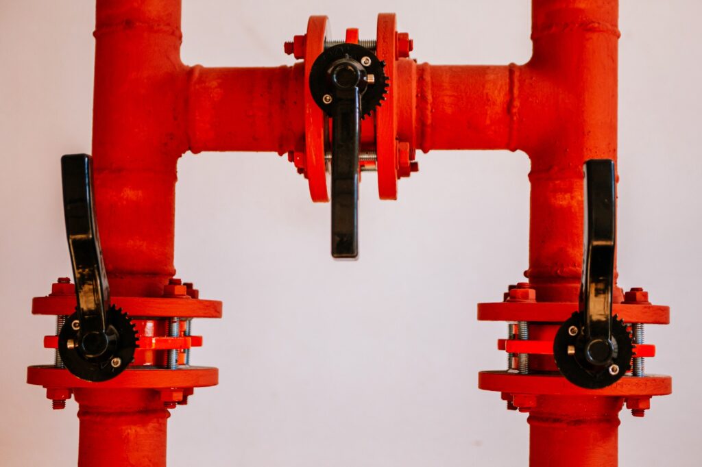 Metal pipe with connector hand grip lock valve gate for water