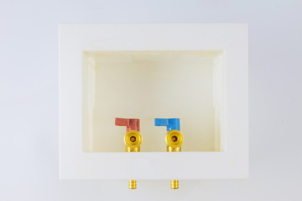 PEX Compatible Washing Machine Outlet Box with 1.4 Turn Valves on laundry room