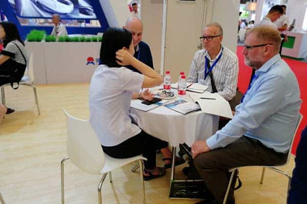 client visiting 04 (3)