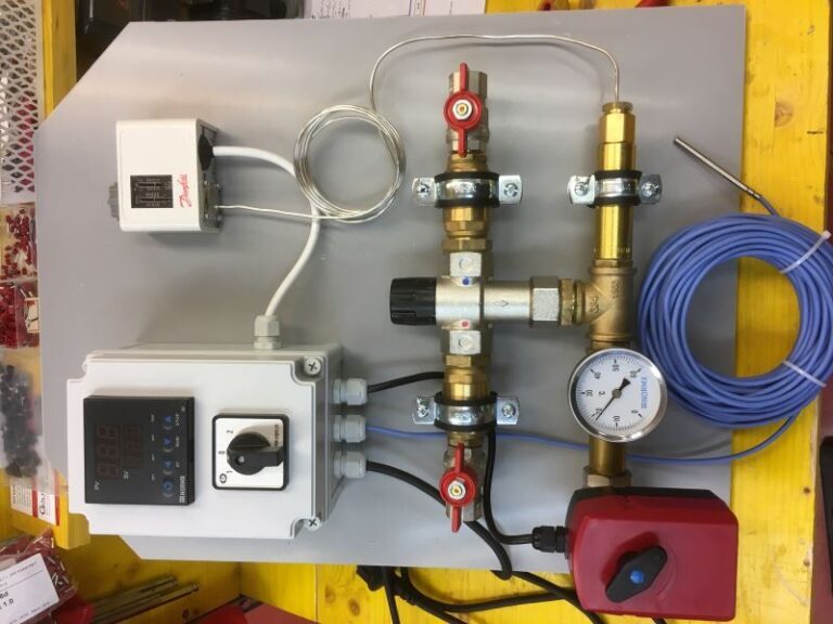 Heating System With Motorized Ball Valve